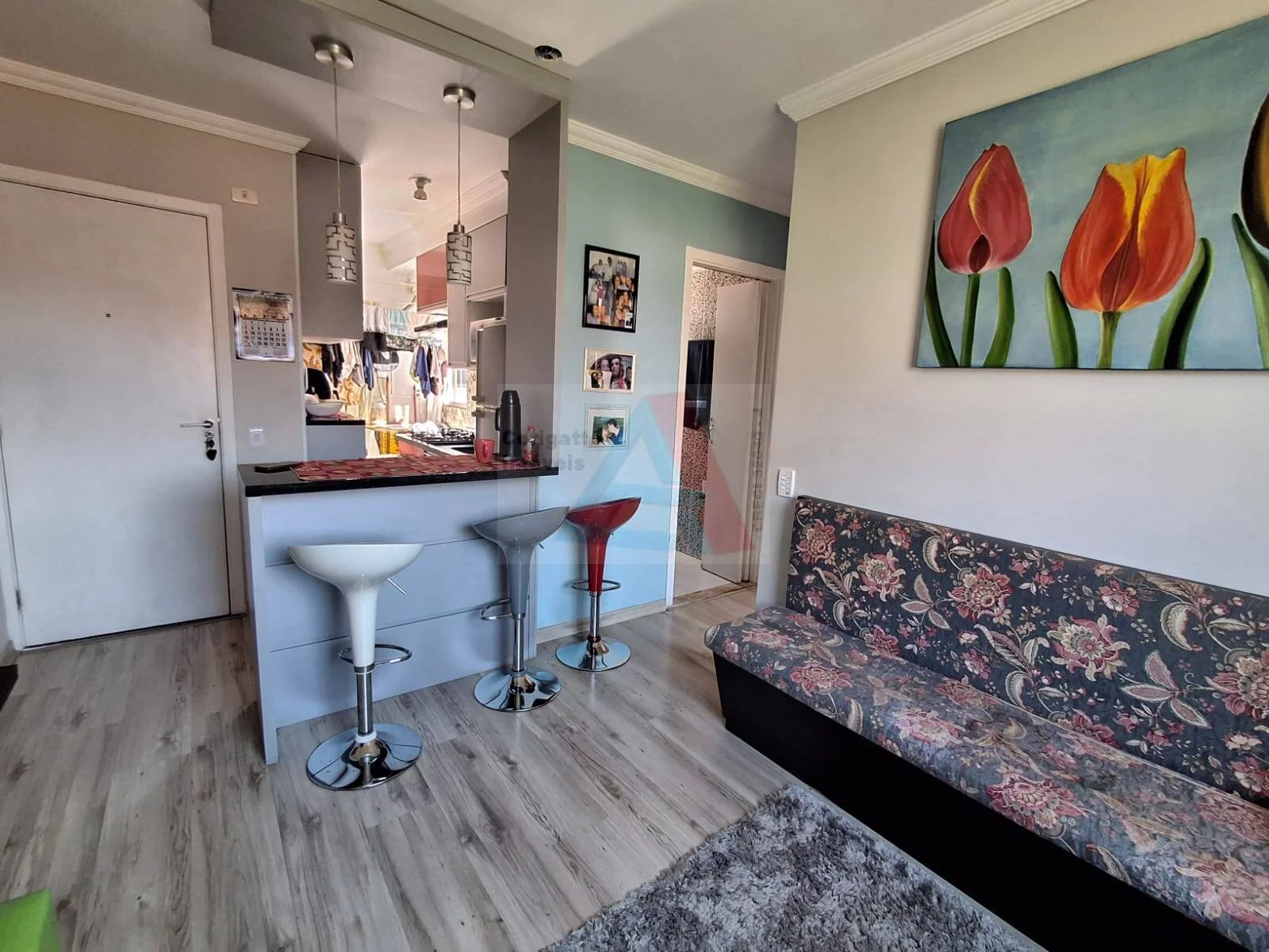 LINDO APARTAMENTO PLANEJADO - 2 DORMTS, COZINHA C/ ILHA E 1 VAGA DE GARAGEM