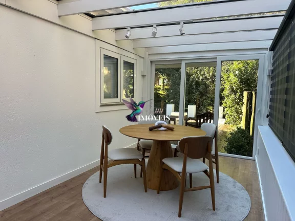 Imagem Casa com 3 Quartos à Venda, 342 m² em Centro - Gramado