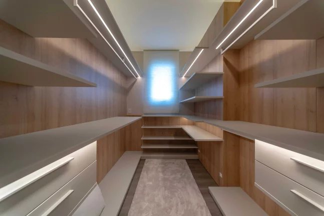 Imagem Apartamento com 4 dormitórios sendo 4 suítes e 4 vagas de garagem em Balneário Camboriú/SC