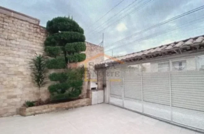 Imagem Sobrado mobiliado, com aproximadamente 298m², 5 dormitórios, sendo 2 suites, uma na parte superior...