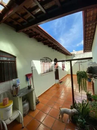 Imagem Casa à venda 4 Quartos, 2 Vagas, 360M², Waldemar Hauer, Londrina - PR