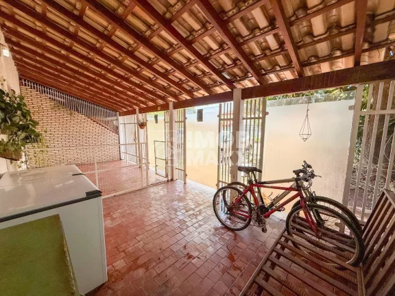 Imagem Casa à Venda na Asa Sul, Brasília, 4 Quartos, 150m², R$1.100.000