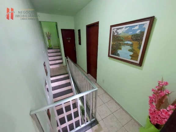Imagem EXCELENTE CASA TRIPLEX COM MAIS DE 150M² E TERRAÇO AMPLO
