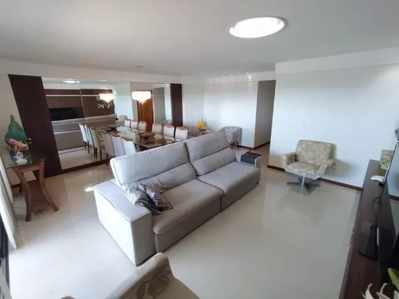 Imagem Excelente Apartamento de Frente para o Mar na Praia do Morro composto por 4 dormitório sendo 3 suítes, com 2 vagas de garagem.