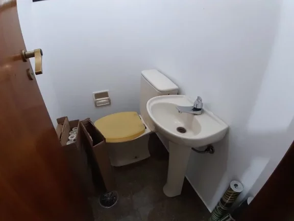 Imagem APARTAMENTO AMPLO, 1 QUADRA DA PRAIA DE PITANGUEIRAS, SÃO 3 SUÍTE DORMTÓRIOS, COM LAZER E DUAS VAGAS