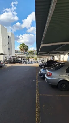 Imagem Apartamento semi-mobiliado no Spazio La Vitta, 2 quartos, cozinha planejada, vaga coberta, próximo à UEL, área de lazer e mini market no condomínio.