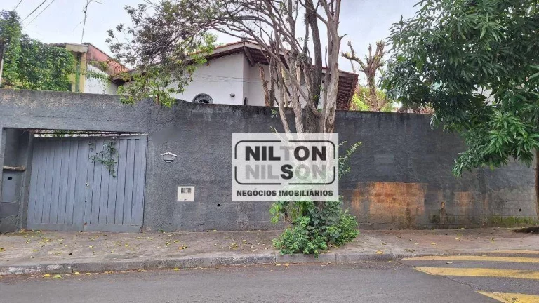 Casa com 3 dormitórios à venda, 111 m² por R$ 600.000,00 - Jardim Planalto - Campinas/SP