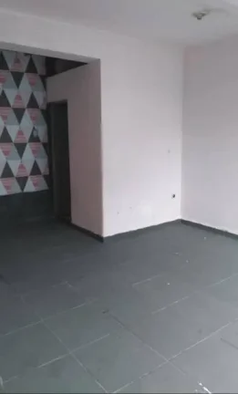 Imagem Vendo Terreno com Salão em Santo André, Jardim do Estádio