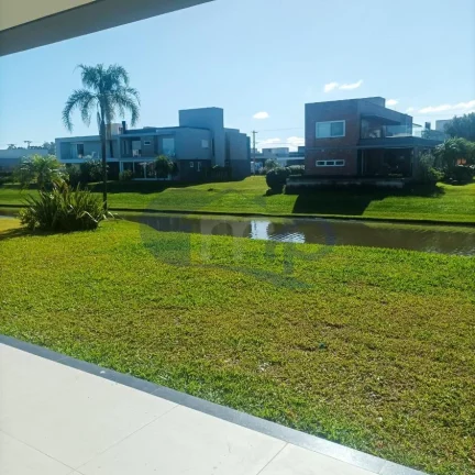 Imagem Casa á venda com 4 suítes no Engenho Velho em Torres/RS