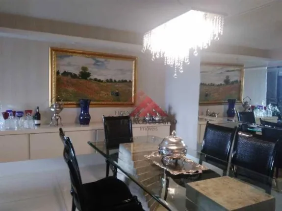 Imagem Apartamento com 4 dormitórios à venda, 240 m² por R$ 3.200.000,00 - Icaraí - Niterói/RJ