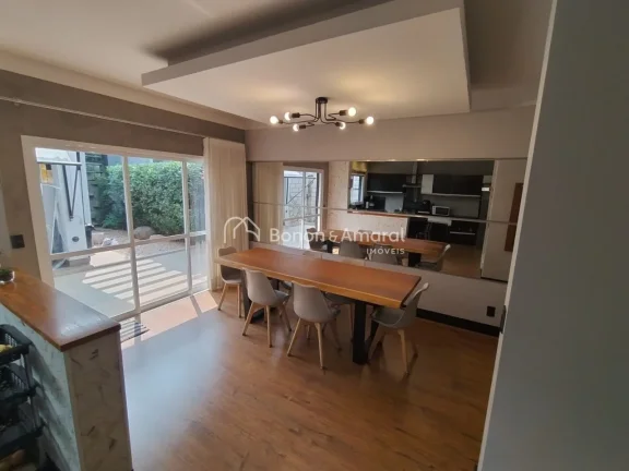 Imagem ...#34;Conforto e Lazer: Linda Casa em Condomínio com Suítes e Área de Lazer Completa!...#34;