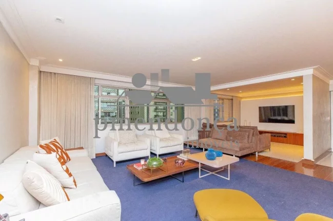 Imagem Apartamento em Higienopolis com 172m², 04 quartos (1 sui­te) e 2 vagas.