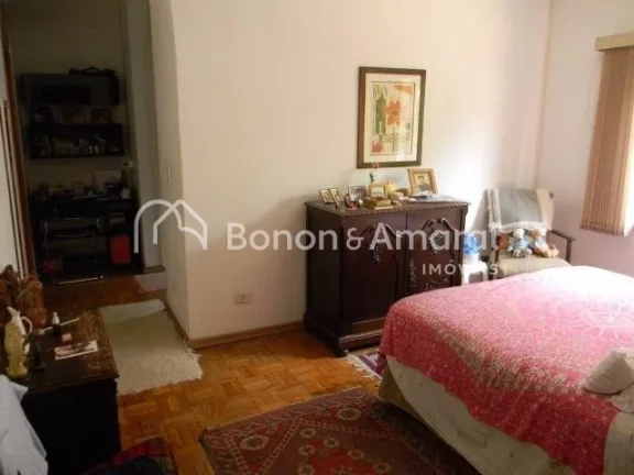 Imagem Linda casa térrea, construção sólida, bem distribuída, com boa iluminação natural e ventilaç...