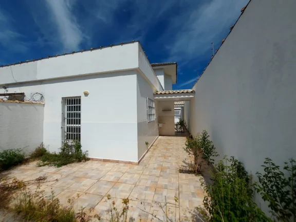 Imagem Casa para Venda em Itanhaém, Parque Augustus, 2 dormitórios, 1 suíte, 1 banheiro, 1 vaga