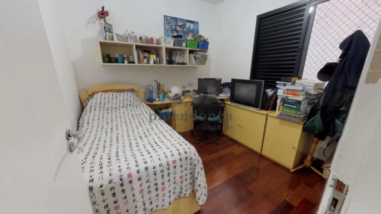 Imagem Apartamento na Rua Rosa e Silva com 3 quartos sendo 1 suíte e 1 vaga, 98m²