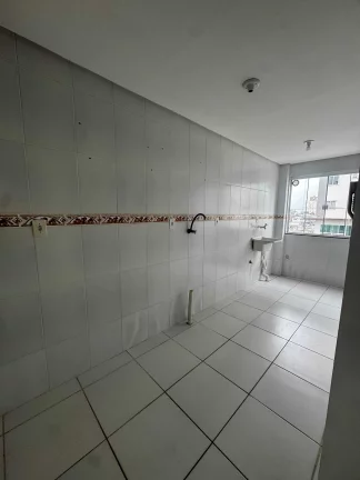 Imagem Apartamento com 2 dormitórios e 1 vaga de garagem no Cordeiros parte alta - Itajaí/SC
