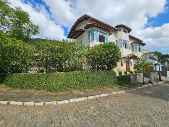 Imagem Casa em Condomínio para Venda em Teresópolis / RJ no bairro Tijuca