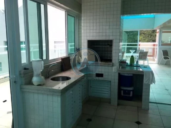 Imagem Luxuoso apartamento à venda em Ubatuba-SP, no bairro Praia Grande, com 5 quartos, 5 suítes, 1 sala, 7 banheiros, 4 vagas de garagem e 330m² de área.