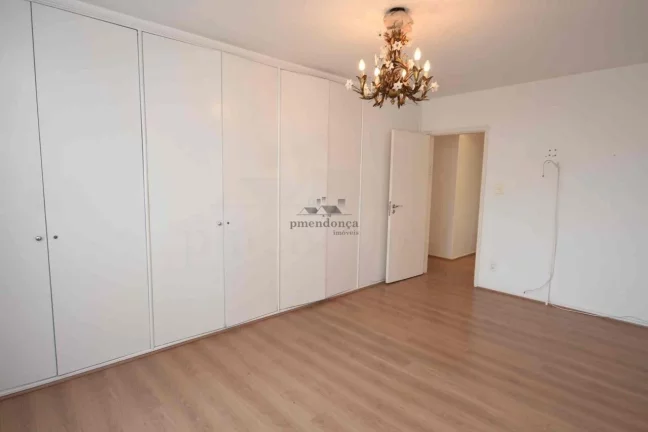 Imagem Apartamento em Ã³timas condiÃ§Ãµes com iluminaÃ§Ã£o natural e janelas em todos os ambiente...