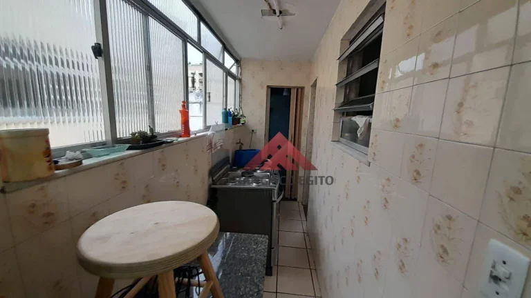 Imagem Apartamento com sala dois quartos,cozinha,wc social ,area de serviço e dependência completa,com vaga de garagem