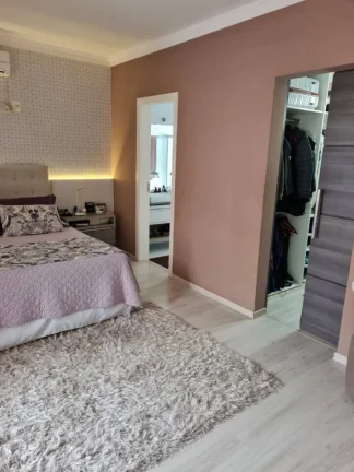 Imagem Casa Sobrado, 4 dormitórios ( 3 suítes). 3 vagas, Altos da Serra VI, Urbanova - Sjc.