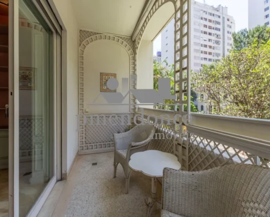 Imagem Apartamento com 4 quartos e 5 banheiros à venda, 515m² por