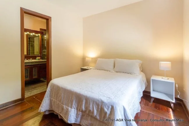 Imagem Casa com 7 dorms (5 suítes) à venda, 500 m² por R$ 3.900.000 - Granja Viana - SP