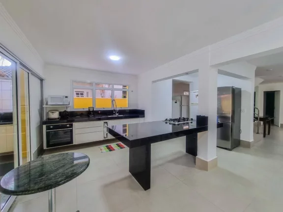 Imagem Casa com 6 dormitórios à venda, 208 m por R$ 4.800.000,00 - Riviera