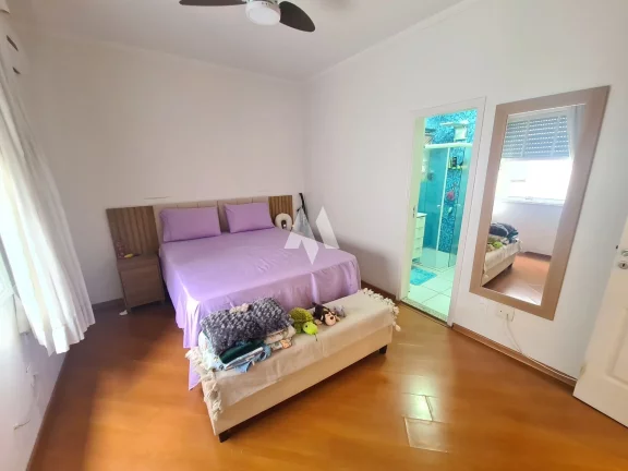 Imagem Apartamento na Segunda Quadra da Praia em Santos | 136m² | 3 Quartos | Elevador Privativo | Boqueirão