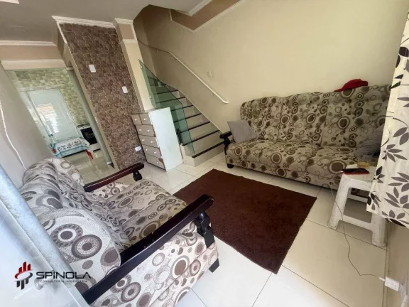 Imagem Sobrado com 2 dormitórios à venda, 56 m² por R$ 375.000,00 - Maracanã - Praia Grande/SP
