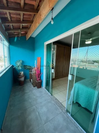 Imagem Sobrado com 3 Quartos e 2 banheiros à Venda, 120 m por R$ 425.000