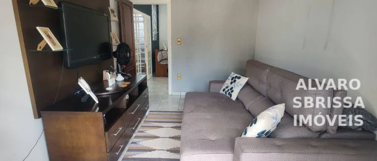 Imagem Casa na região central da cidade de Itu SP - com ponto comercial na esquina. 380m2