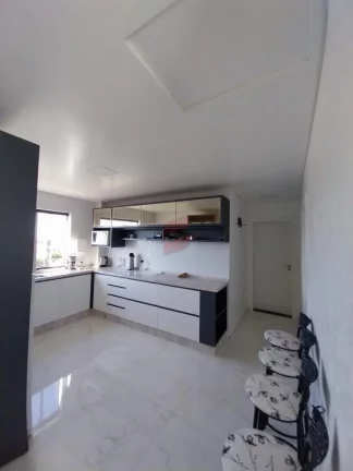 Imagem BARRACÃO/GALPÃO à venda com 384m² por R$ 1.800.000,00 no bairro Vargem Grande - PINHAIS / PR