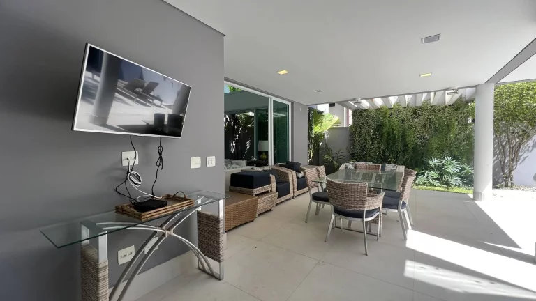 Imagem Casa Moderna e Decorada á venda na Riviera - Módulo 5