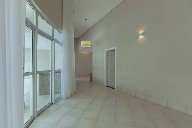 Imagem Casa com 4 dormitórios à venda no Alphaville Campinas/SP