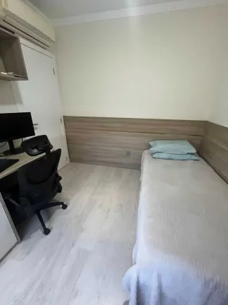 Imagem Geminado mobiliado com 3 dormitórios sendo 1 suíte e 2 vagas - Vila Nova | Joinville/SC