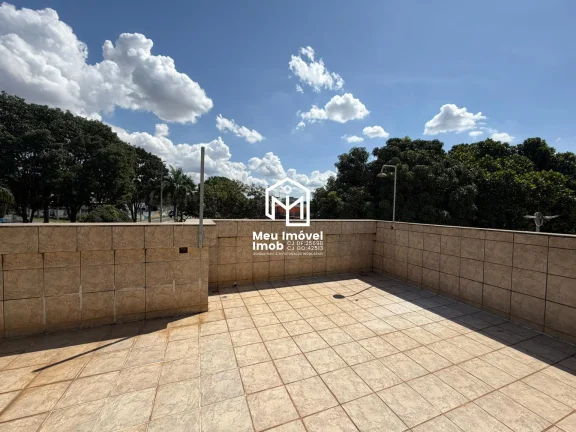 Imagem Casa em Candangolândia 4 Quartos, 1 Suíte, 245M² - Brasília