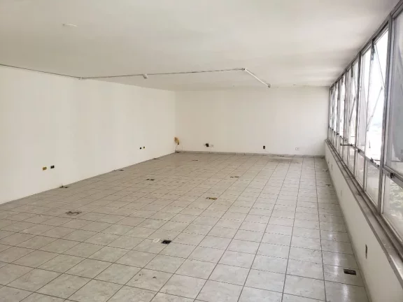 Imagem Sala Comercial Clínica Perto Metrô Campo Belo Aluguel, 70m² por R$ 2.890/mês - Av Padre Antônio José dos Santos 449 - Brooklin - São Paulo/SP - SA0404