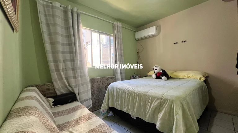 Imagem Apartamento Diferenciado à Venda no Ed. Presidente Athayde - Balneário Camboriú