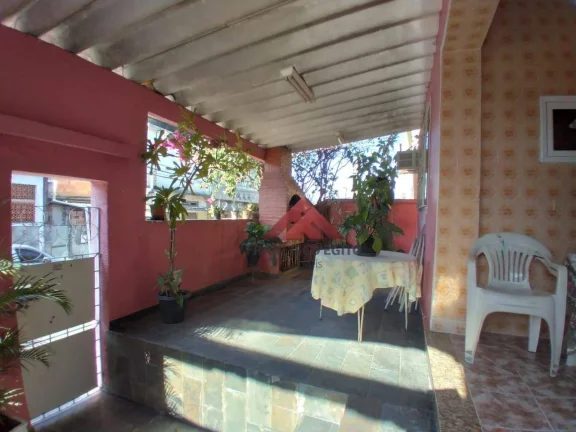 Imagem Casa com 2 dormitórios à venda por R$ 450.000,00 - Camarão - São Gonçalo/RJ