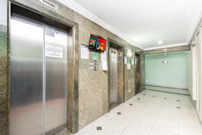 Imagem Sala Comercial com 1 Vaga no Batel