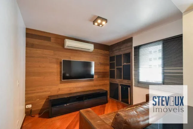 Imagem Apartamento reformado e mobiliado a venda em Moema !