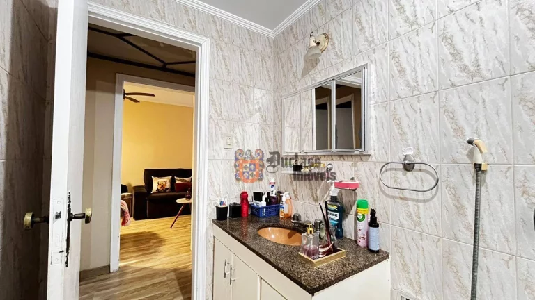 Imagem Apartamento com 2 dormitórios à venda, 100 m² por R$ 480.000 - Ponta da Praia - Santos/SP