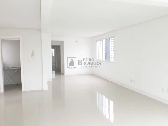 Imagem Apartamento com 3 suítes à venda no Centro de Balneário Camboriú/SC