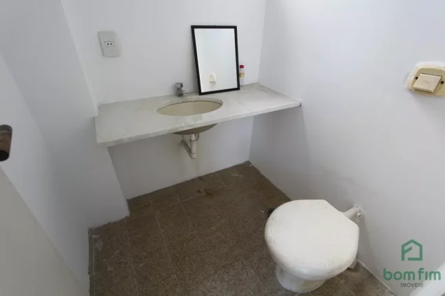 Imagem Sala comercial de frente, para venda, Menino Deus, Porto Alegre/RS.