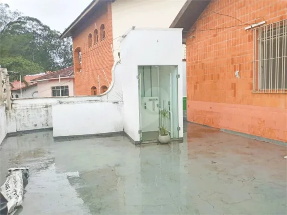 Imagem Casa à venda ou para alugar com 7 quartos, sendo 2 suítes, em Butantã, São Paulo - SP