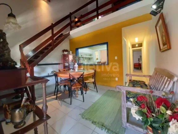 Imagem Casa com 2 dormitórios à venda, 95 m² por R$ 390.000,00 - Peró - Cabo Frio/RJ