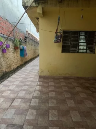Imagem Casa com 1 dormitório à venda, 200 m² por R$ 360.000,00 - Cidade Miguel Badra - Suzano/SP