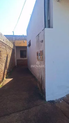 Imagem Casa com 5 dormitórios à venda, 81 m² por R$ 480.000,00 - Alvorada - Araporã/MG