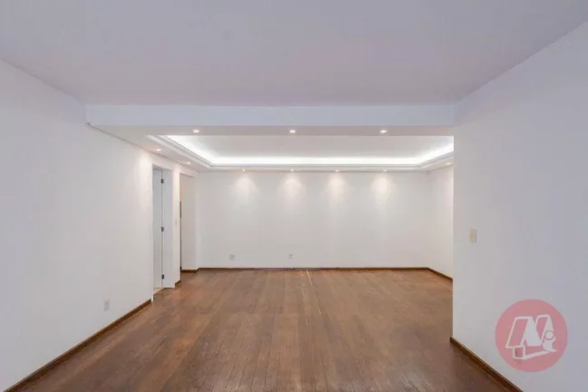 Imagem No Moinhos de Vento, 3 dormitórios, suíte e vaga.